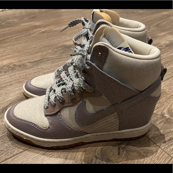 SOLD! Nike Dunk Sky Hi - Picture 4 of 7